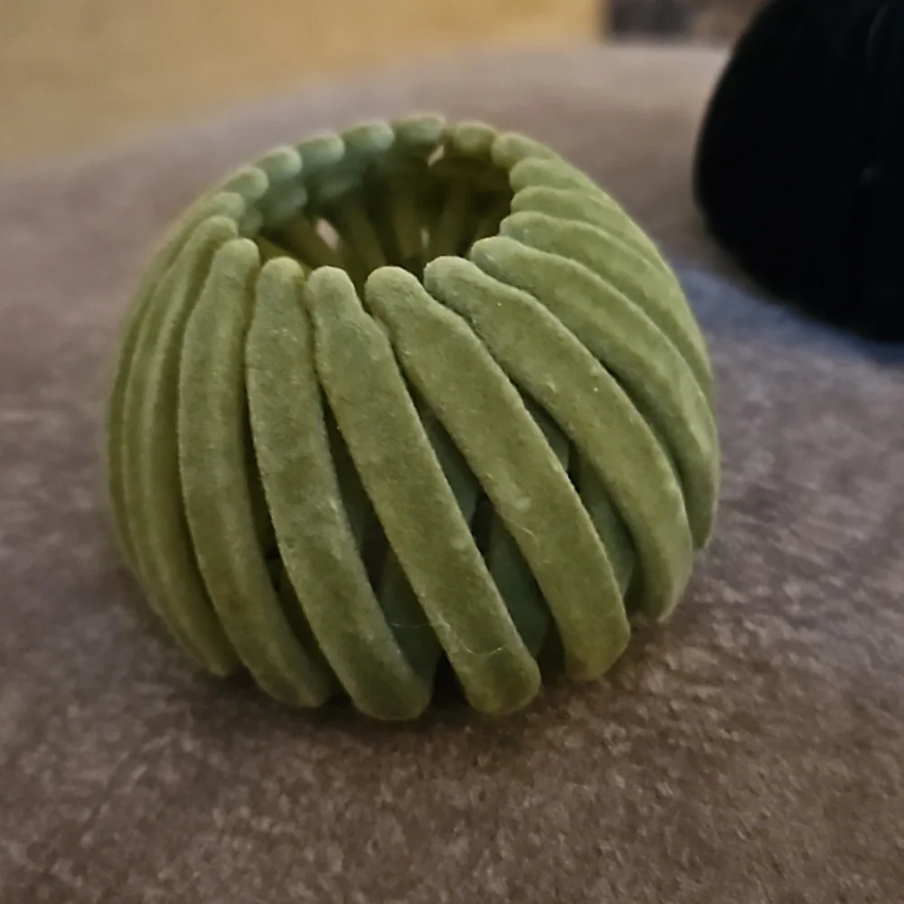 3/$30 Set of Three Velvet Bird Nest Bun Clips
